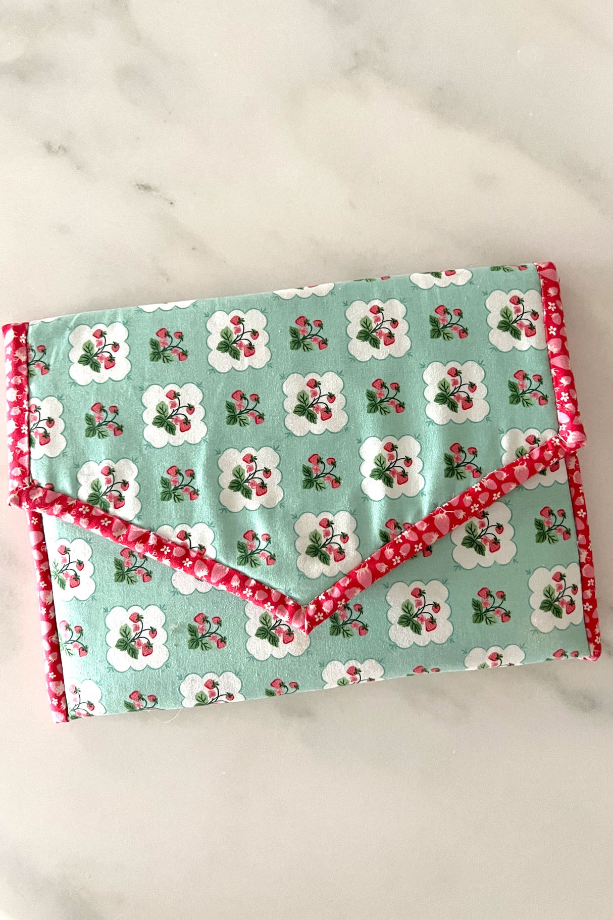 Busy Day Tablet Case Sewing Pattern | Digital PDF Bag Pattern