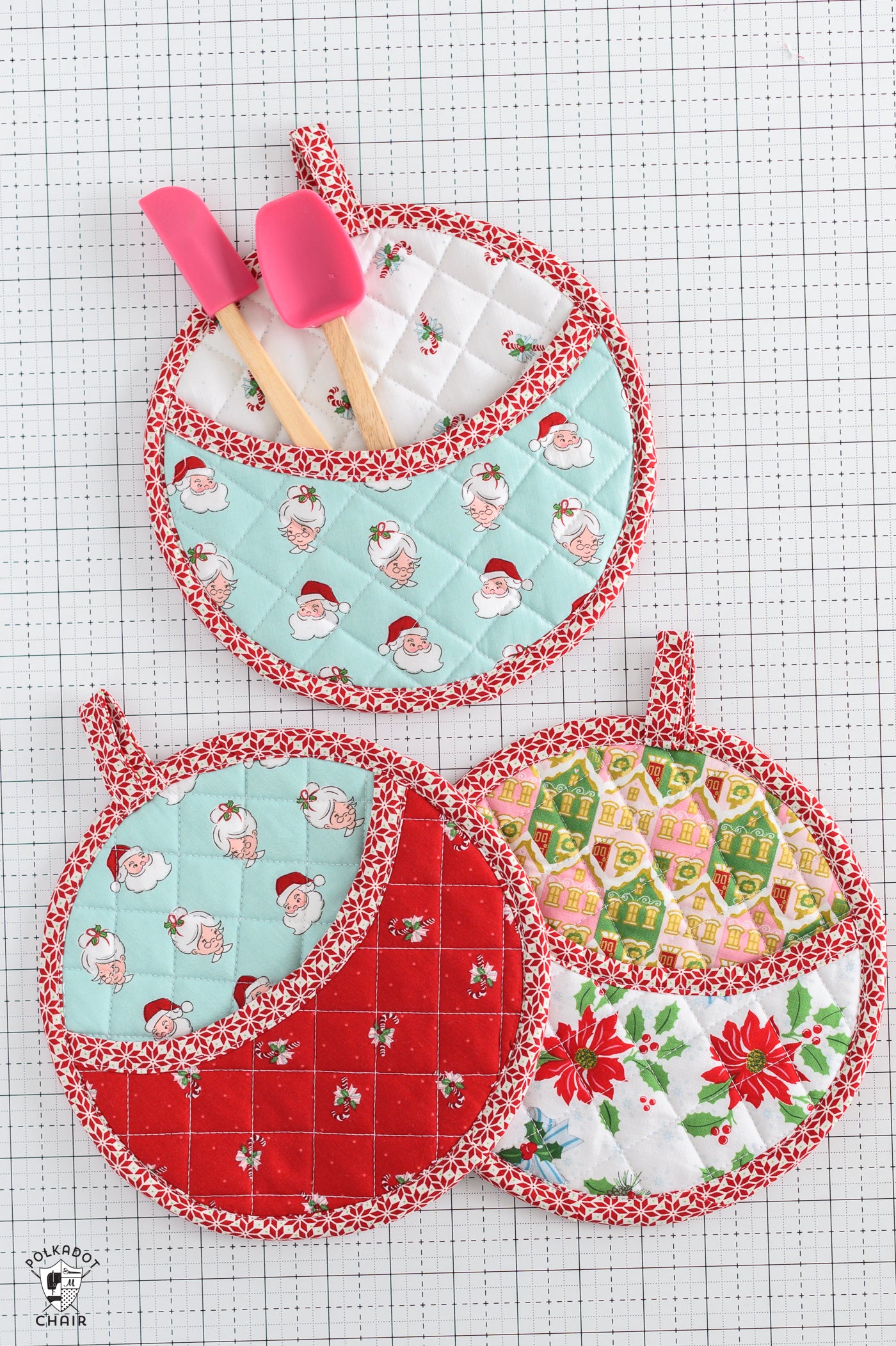 Claus and Co Christmas Potholder Kits Includes Fabric & Pattern