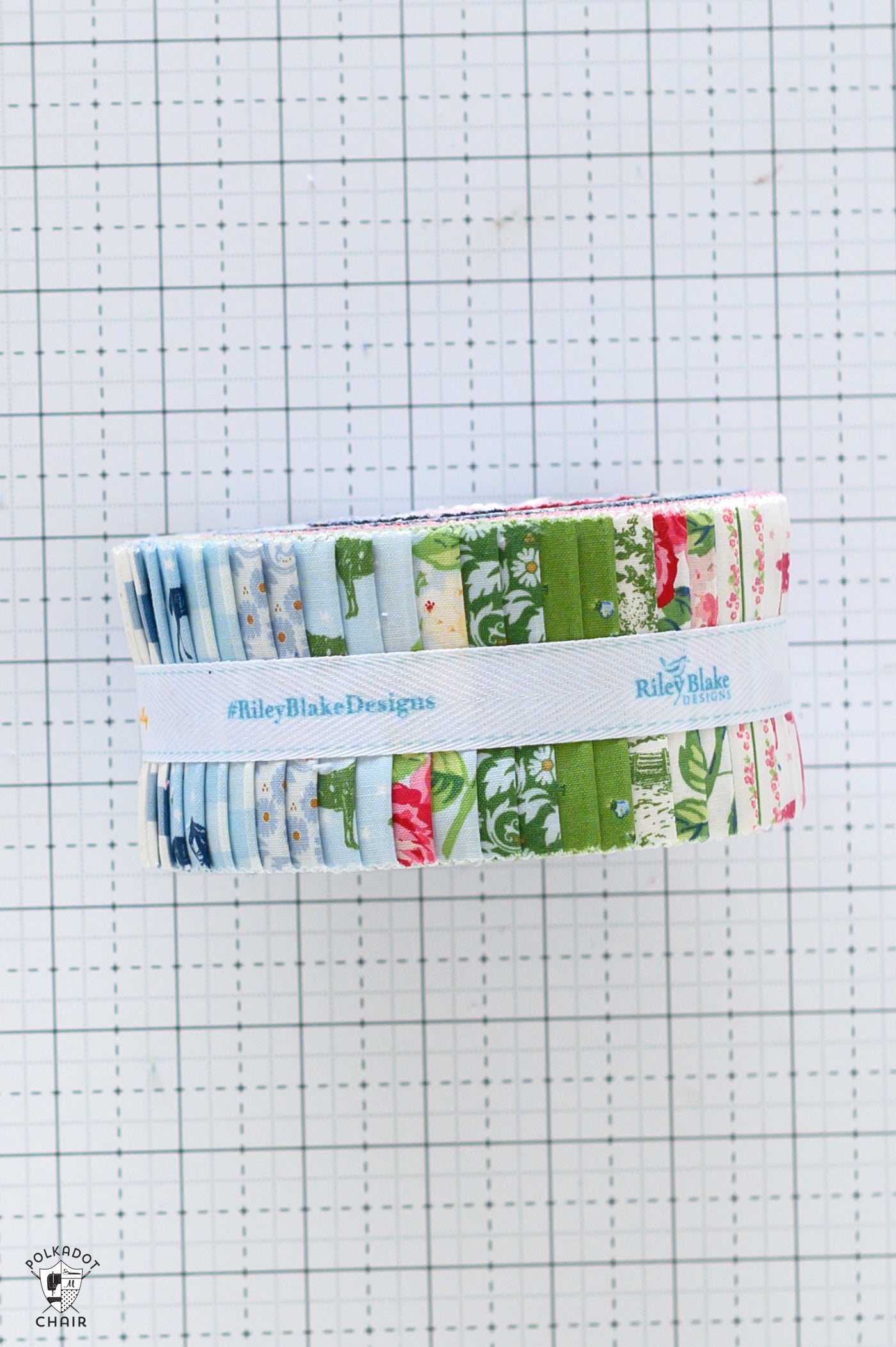 Bluegrass Charm Fabric 2 1/2" Precut Roll;  Rolie Polie