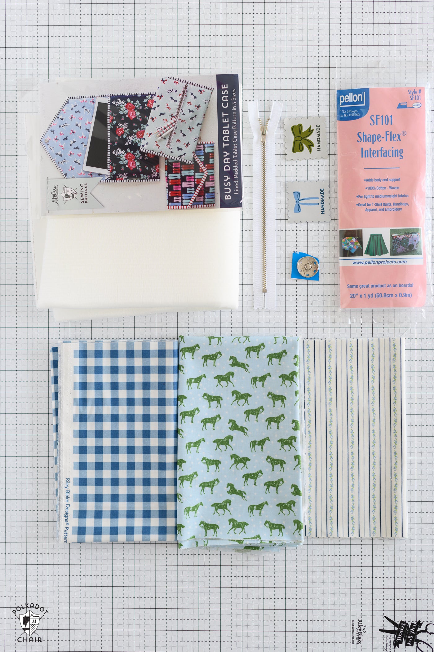Busy Day Tablet Case Kit: Medium Case Includes Fabric and Pattern