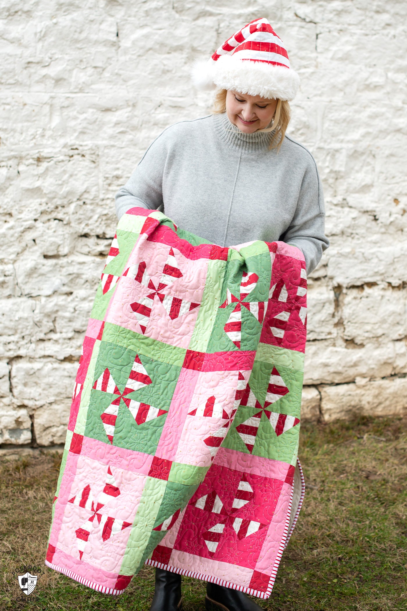 Sparkler Swirl Christmas & Holiday Quilt Pattern | Digital PDF Quilt Pattern