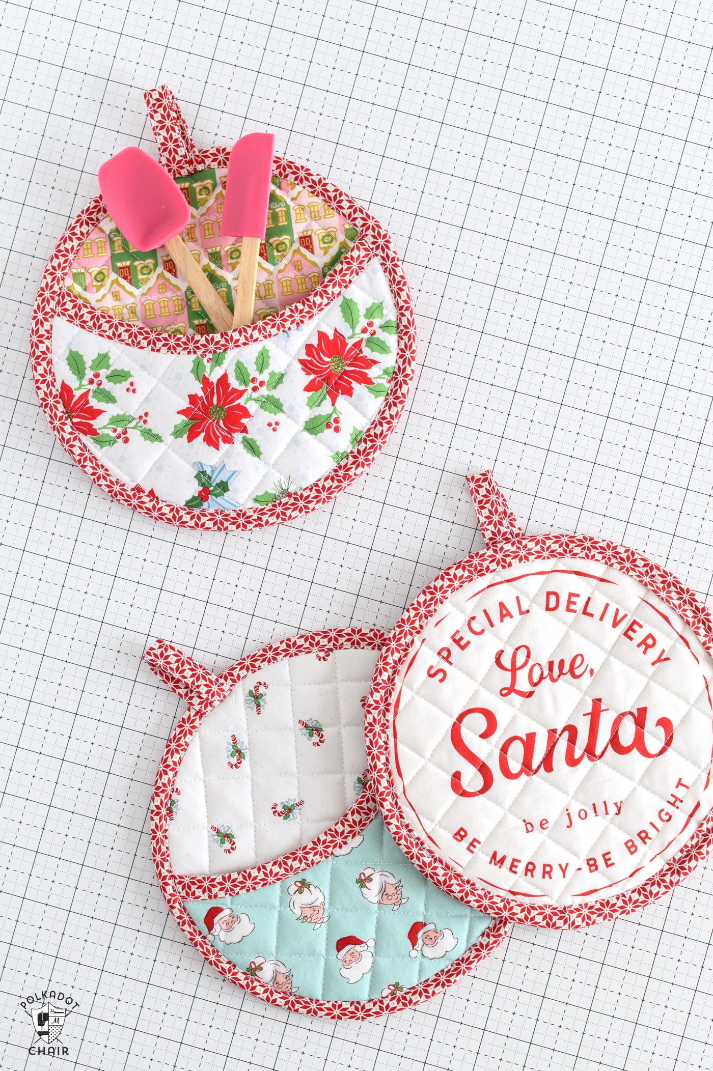 Claus and Co Christmas Potholder Kits Includes Fabric & Pattern